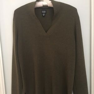 EILEEN FISHER Olive Green Tunic w Side Slits